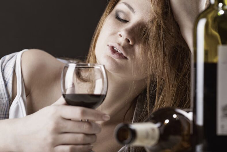 emakumezkoen alkoholismoa edateari nola utzi